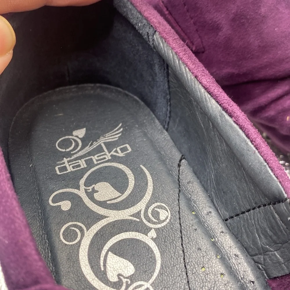 NWOT dansko size 41 purple suede studded heels - Picture 5 of 9